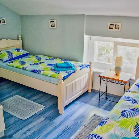 Sleeps 6 With Pool Air Con And Wifi Villa *