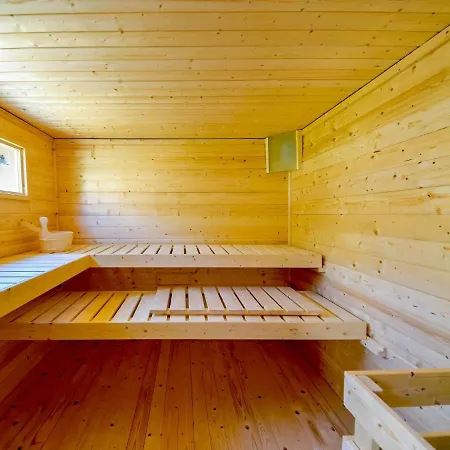 Sleeps 6 With Pool Air Con And Wifi * Novi Vinodolski