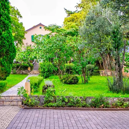 Sleeps 6 With Pool Air Con And Wifi Novi Vinodolski